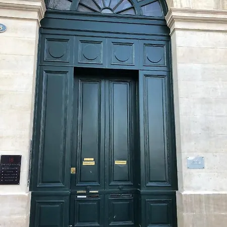 Les Folies De Chauvin Apartment